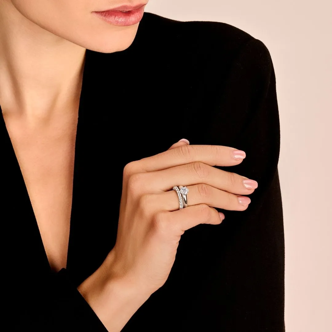 0.30 quilates anillo solitario diamante con 6 grapas en oro amarillo 