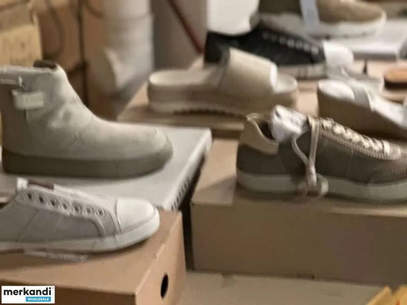 6,50€ por par, mezcla de zapatos de marca europea, mezcla de diferentes modelos y tallas para mujer y hombre, cartón mixto, merc