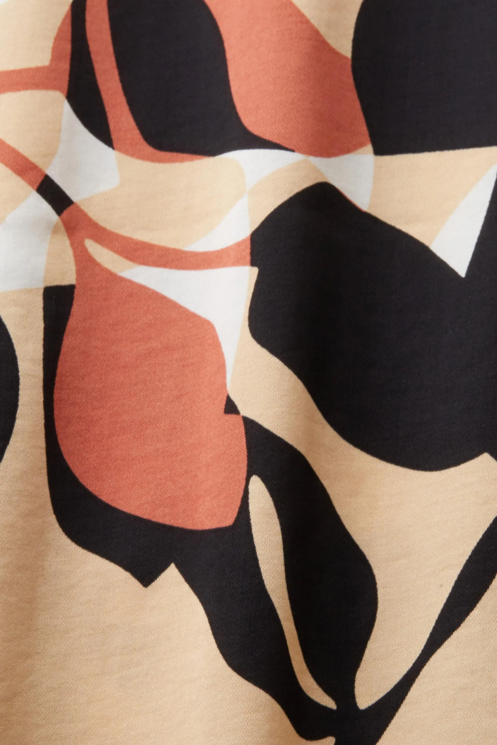 Blusa de satén con estampado allover