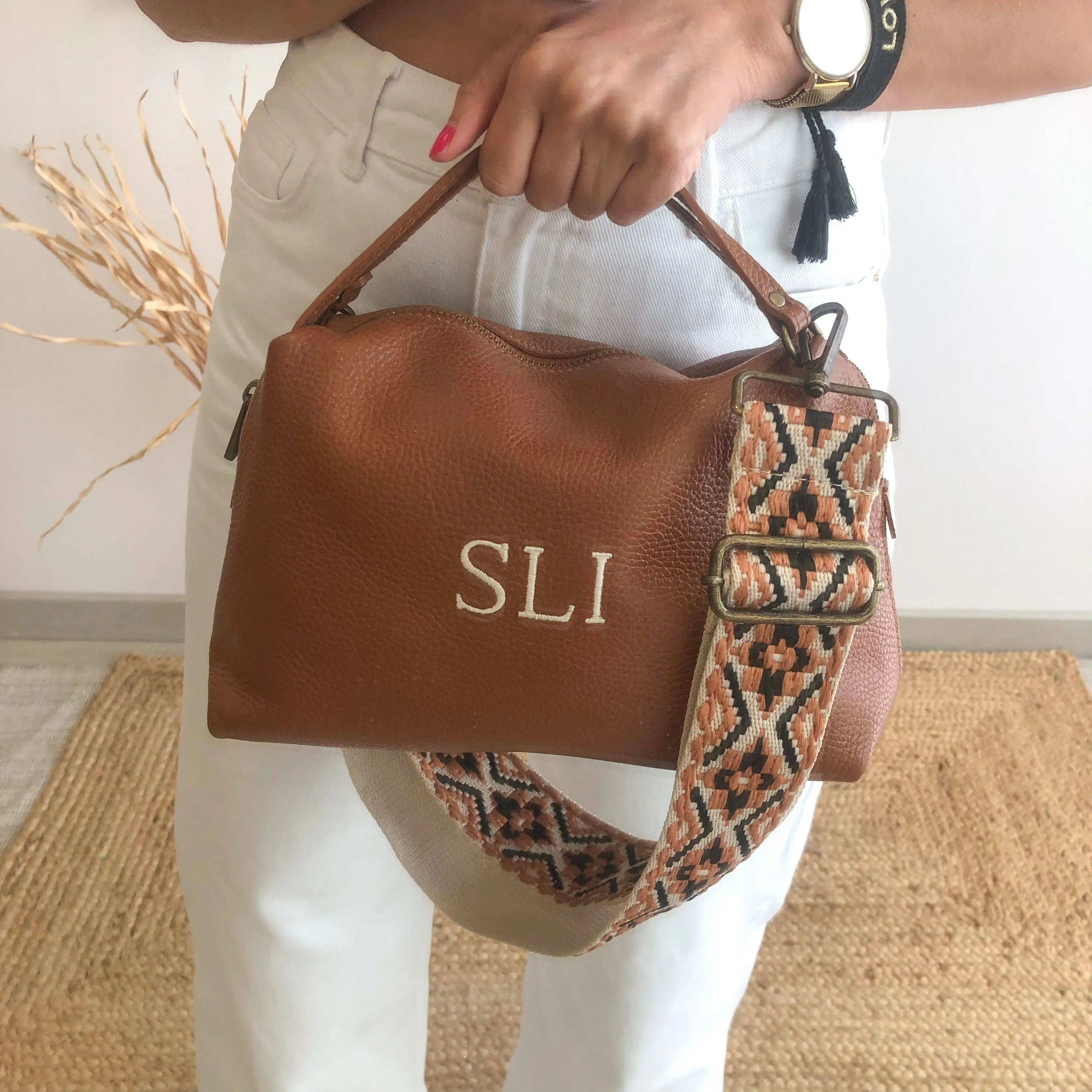Bolso ovalado piel camel
