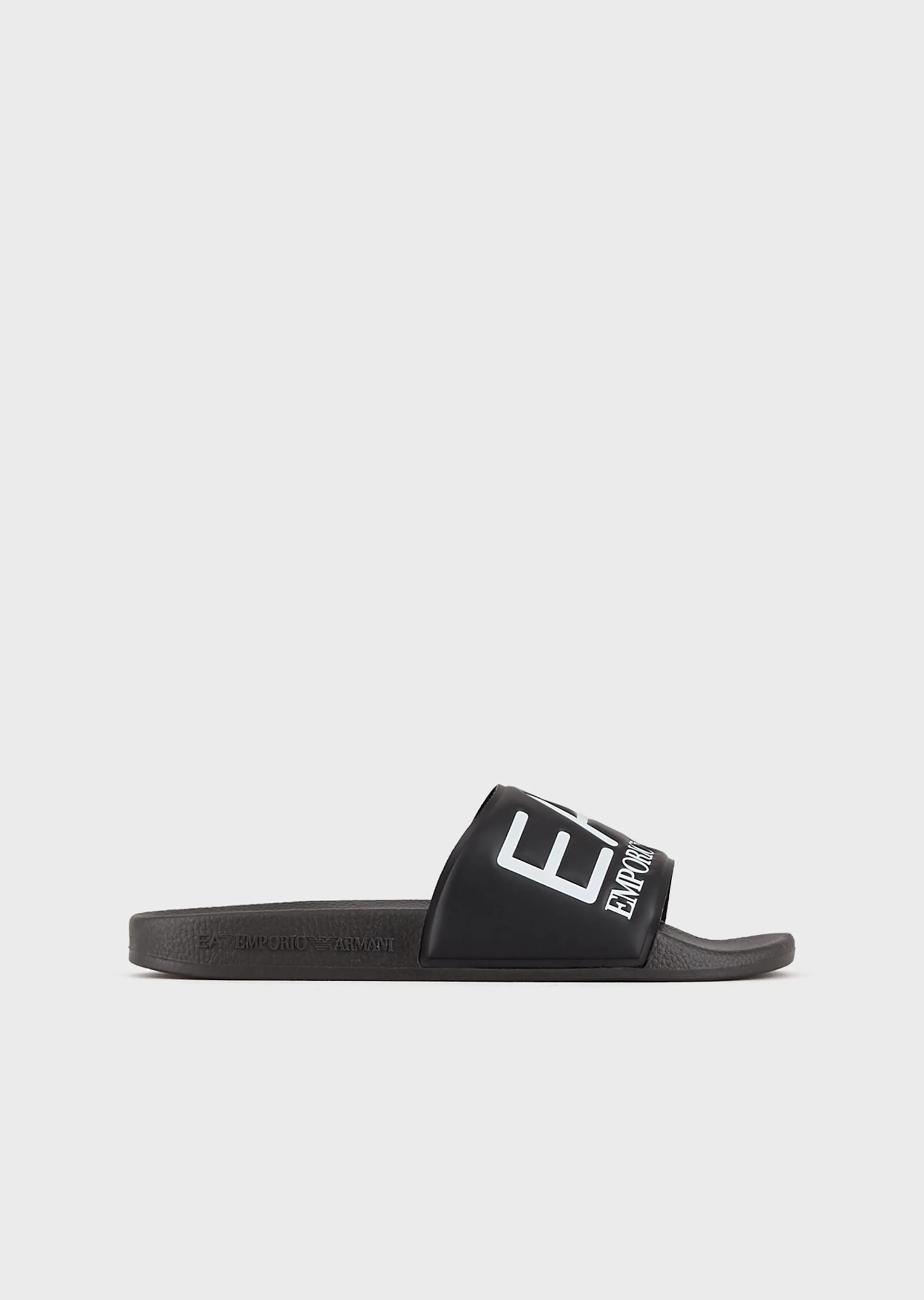 CHANCLAS EA7 NEGRAS  XCP001 XCC22 00002