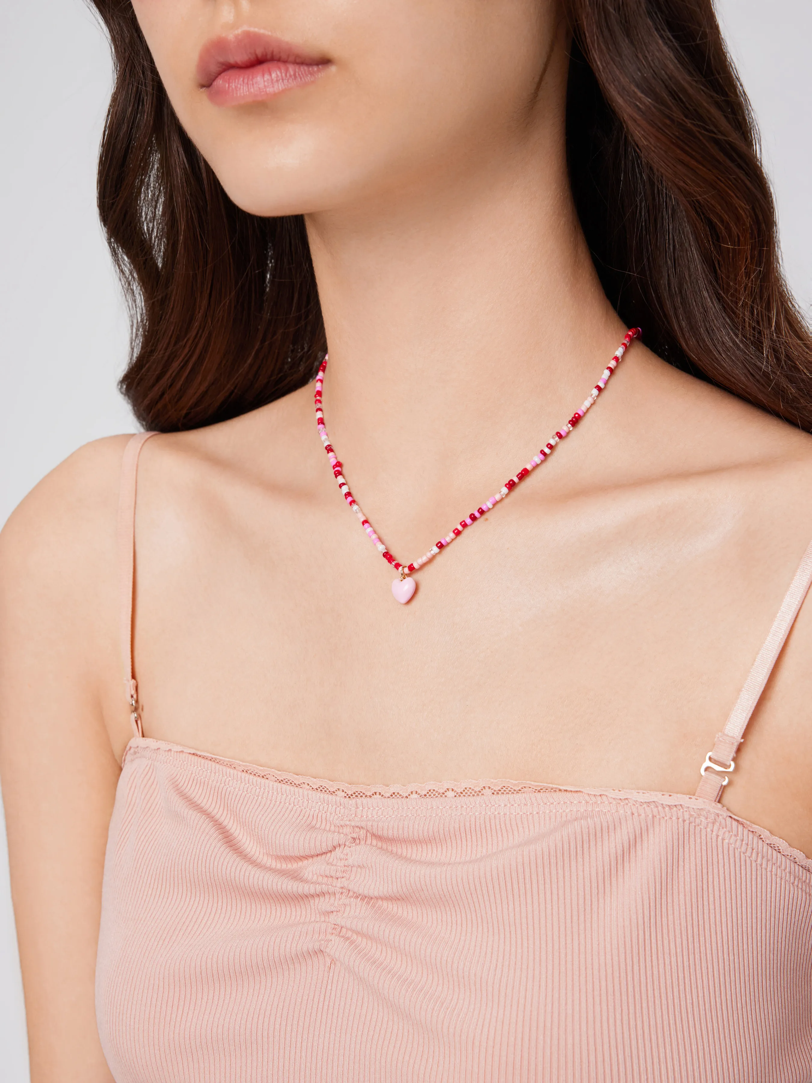 Collar de cuentas con forma de corazón