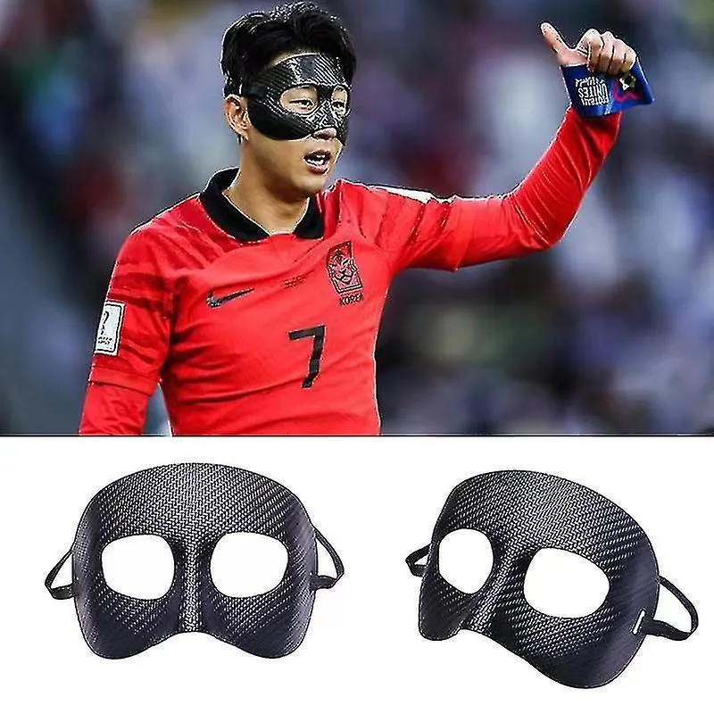 Copa del Mundo con los mismos deportes de fútbol y baloncesto con máscara protectora de fibra de carbono