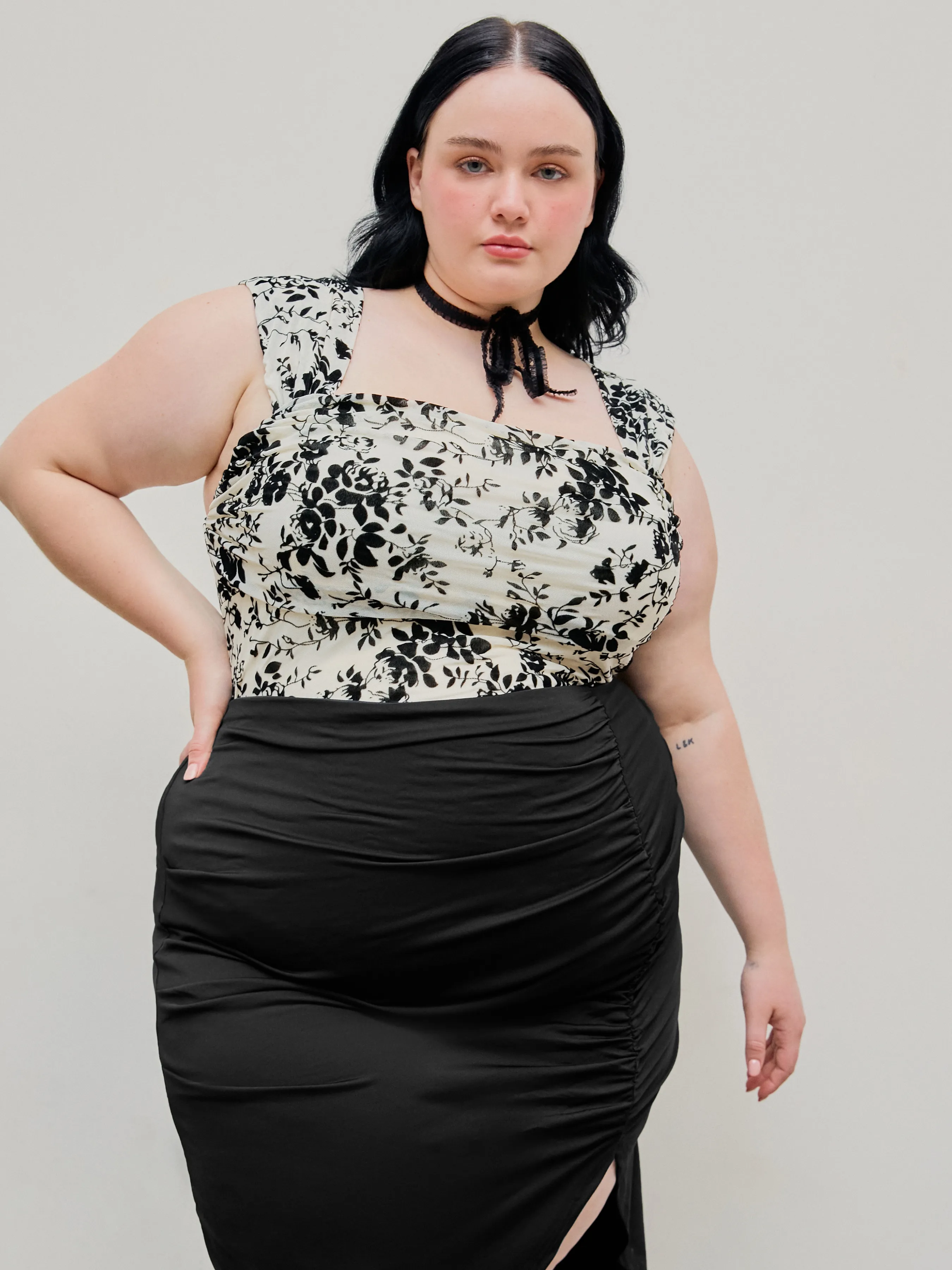Floral Fruncido Body sin Mangas Curvy