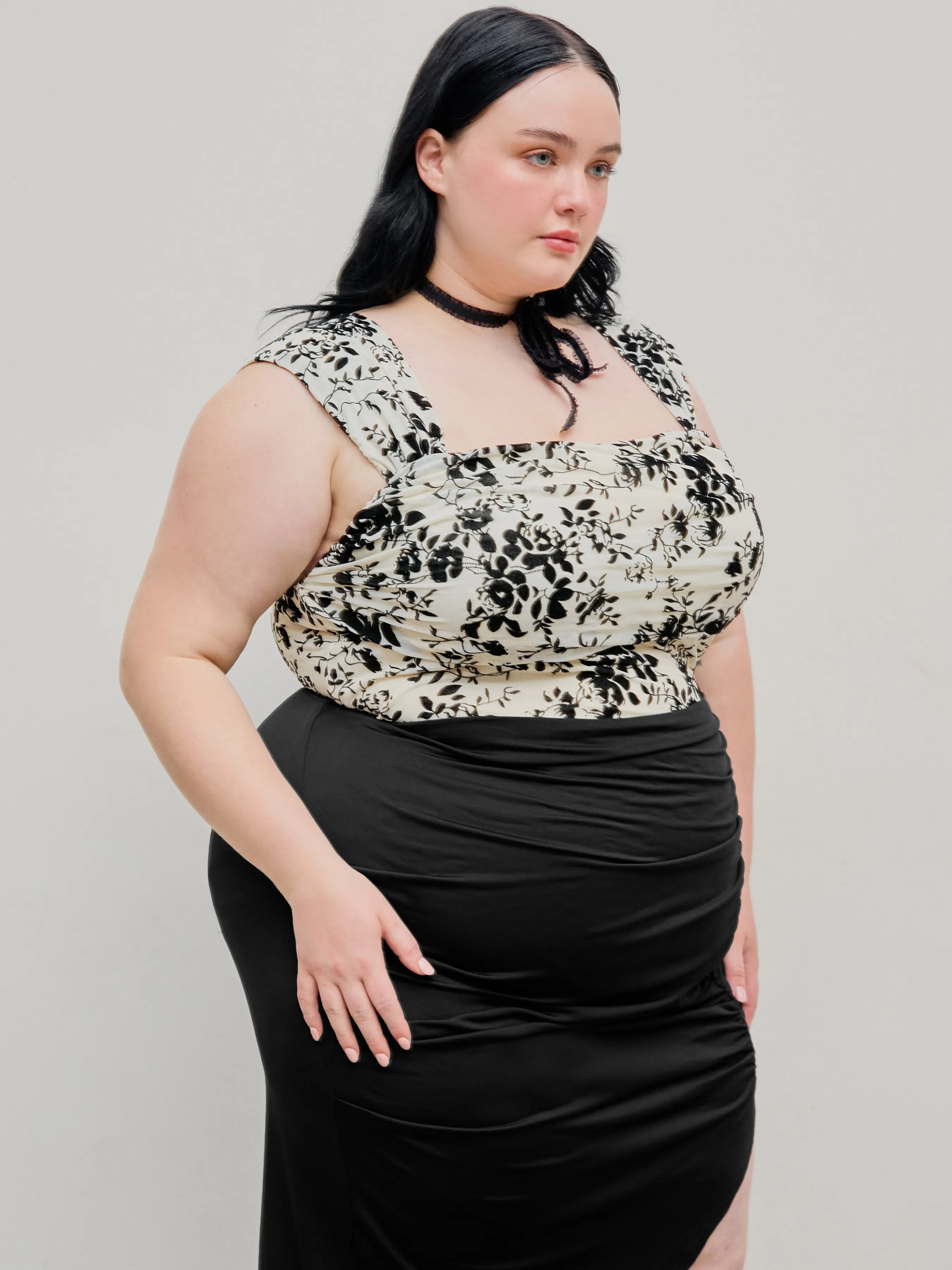 Floral Fruncido Body sin Mangas Curvy