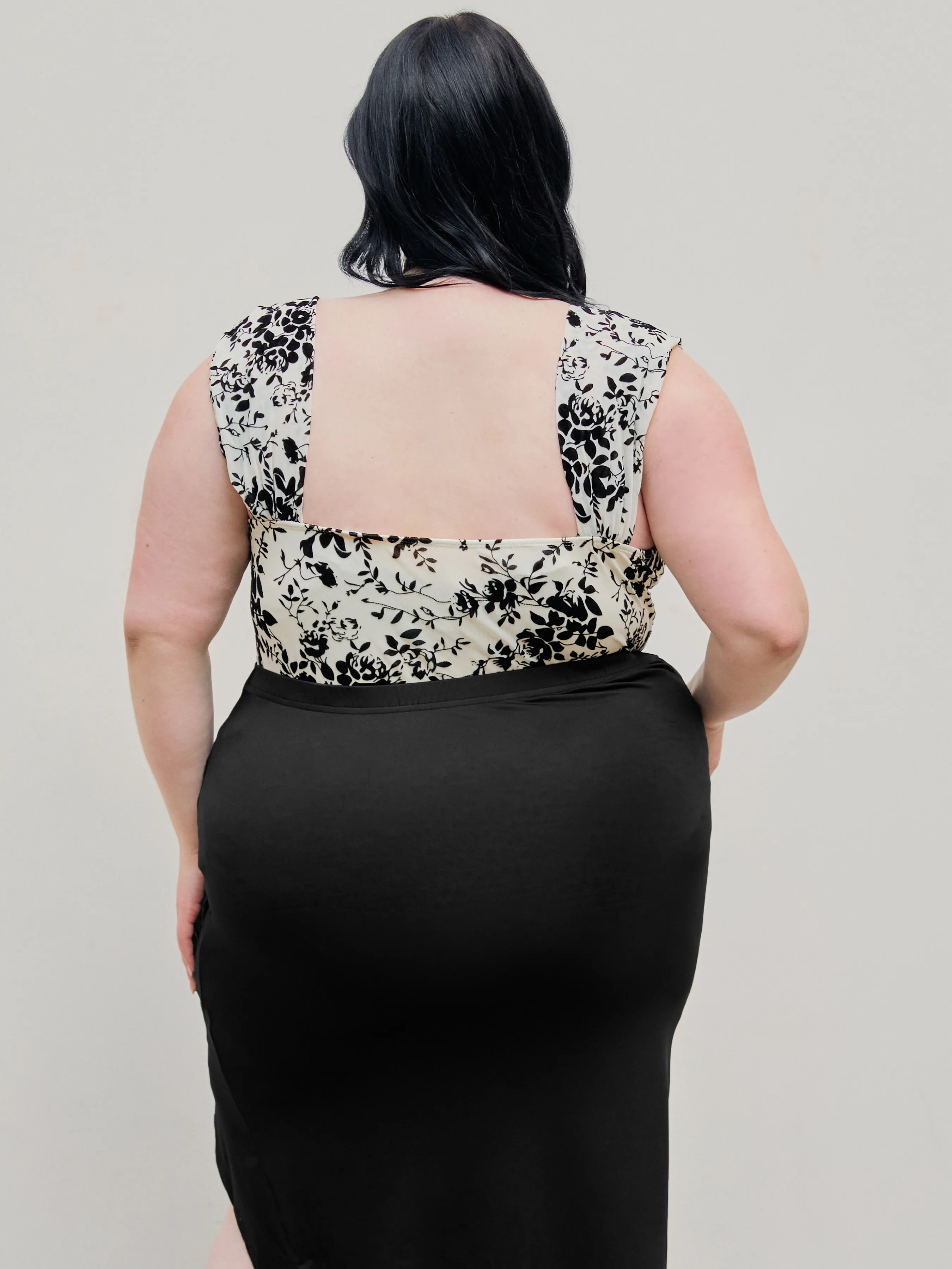 Floral Fruncido Body sin Mangas Curvy