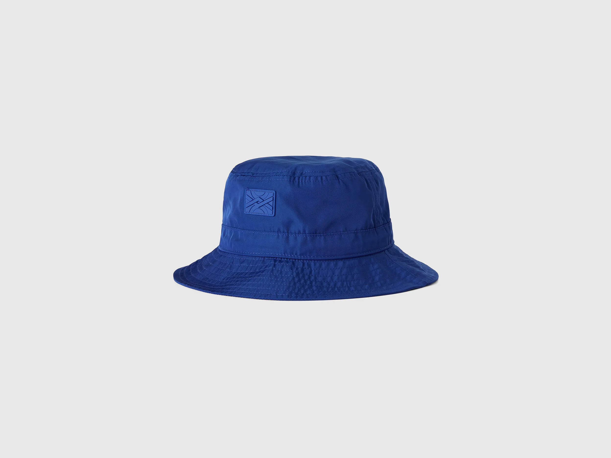 Gorro pescador con cordón