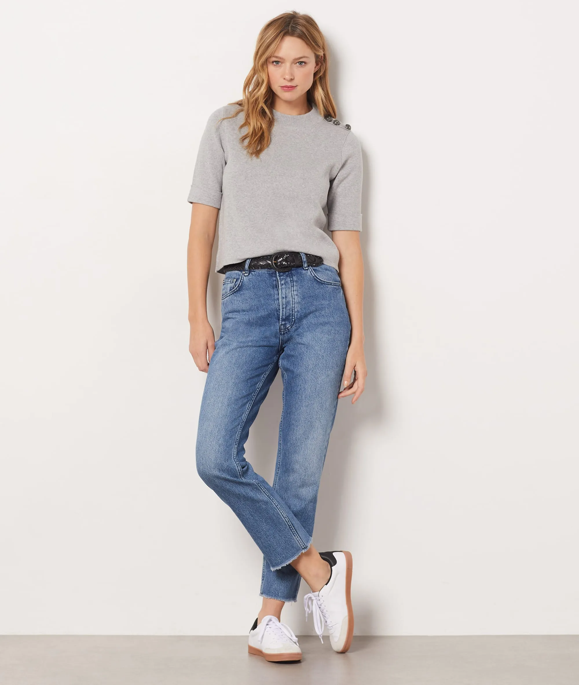 JERSEY MANGA CORTA DETALLES BOTONES METALIZADOS ELY GRIS  ETAM