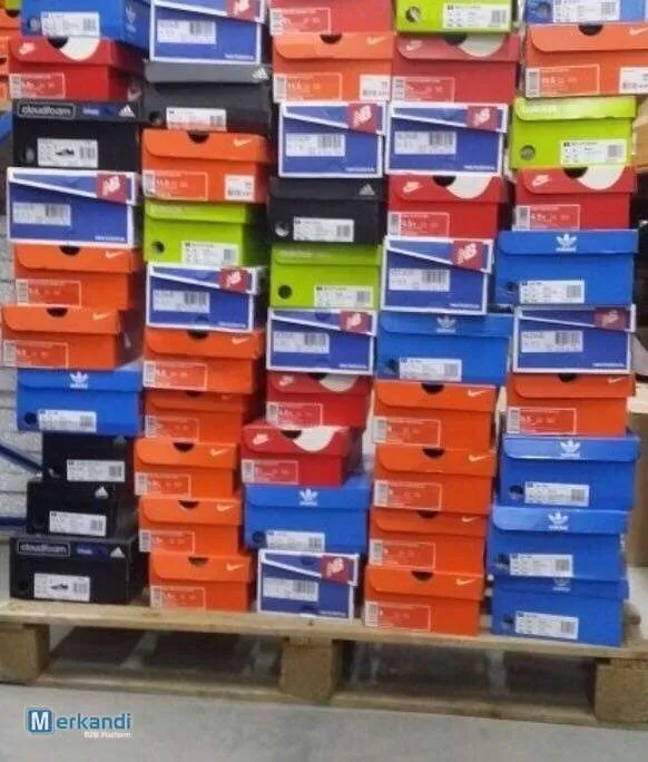 Palet stocklot venta al por mayor de zapatos liquidación stock Nike, Adidas, etc