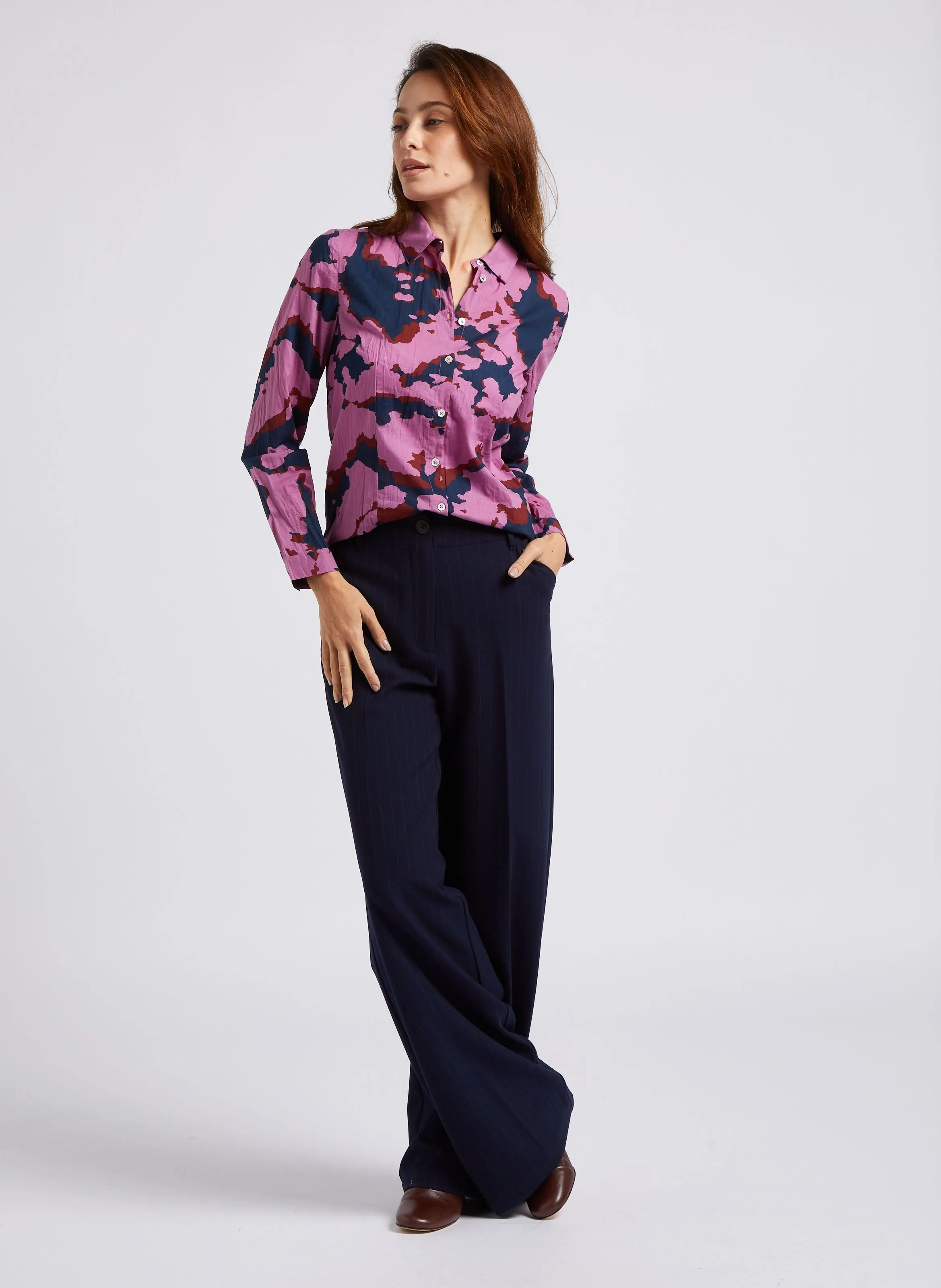 Pantalón ancho de talle alto a rayas en azul