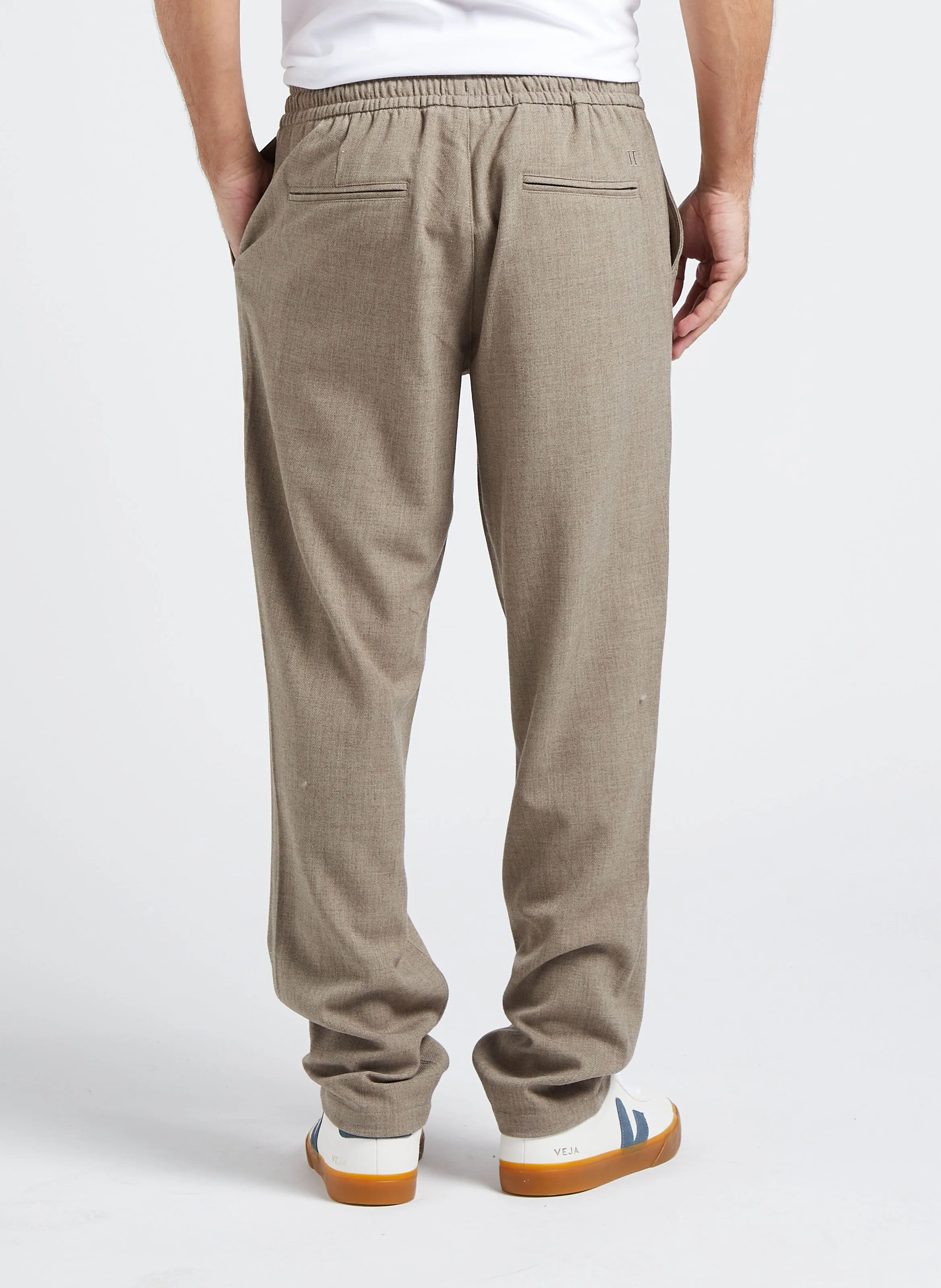 PATRICK  PANTALóN RECTO EN BEIGE