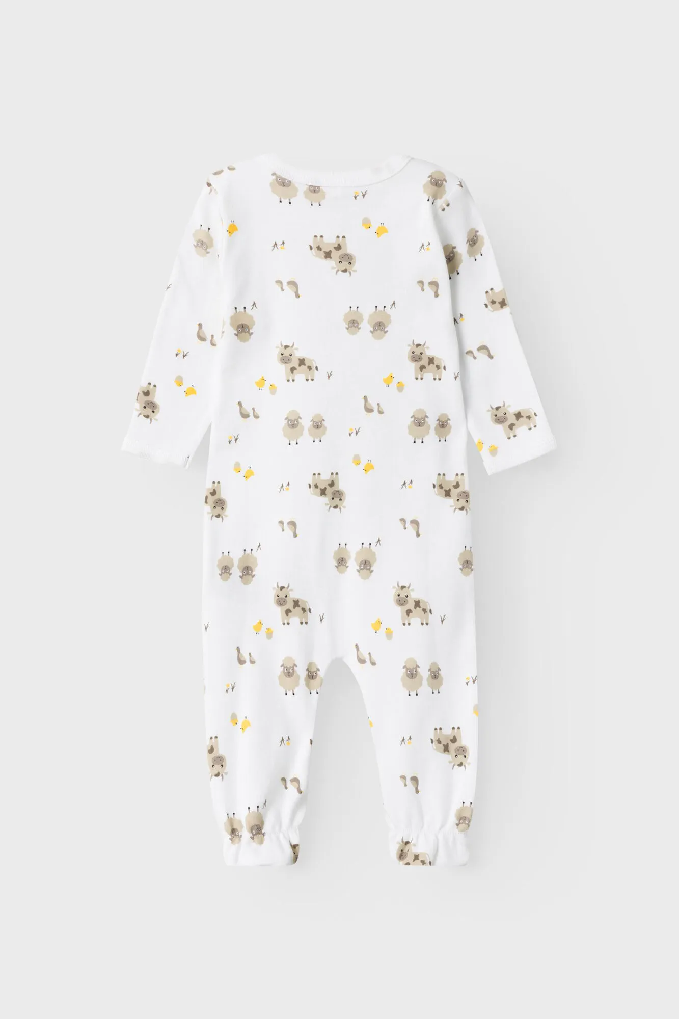 Pijama de bebé con estampado de animales