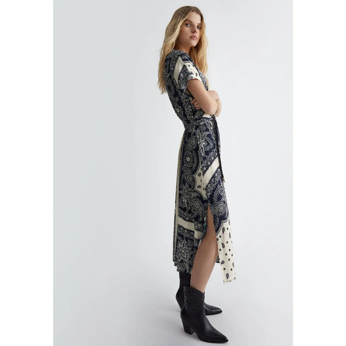 Vestido de raso estampado