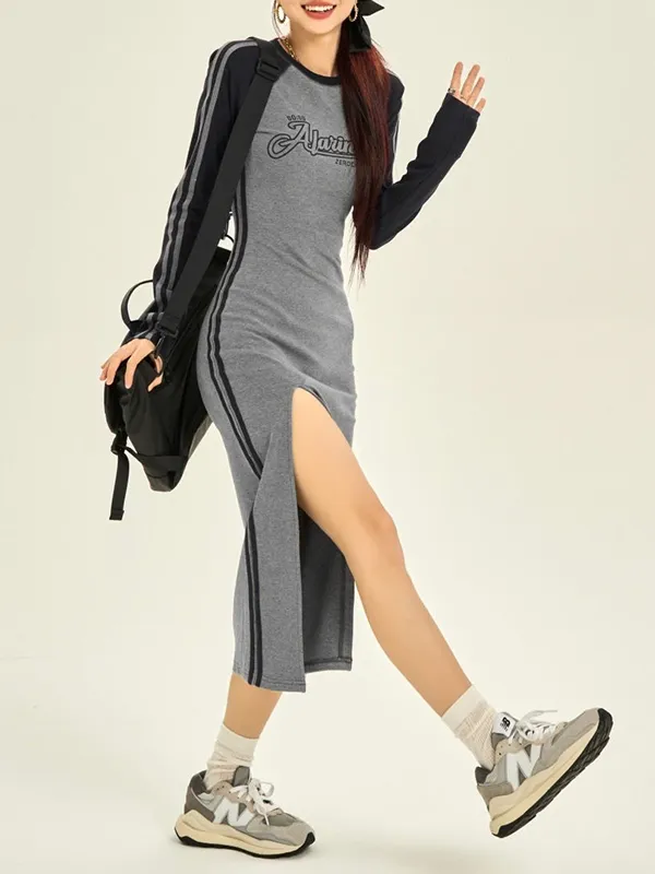 Vestido midi con abertura y detalle de ribetes con estampado de letras