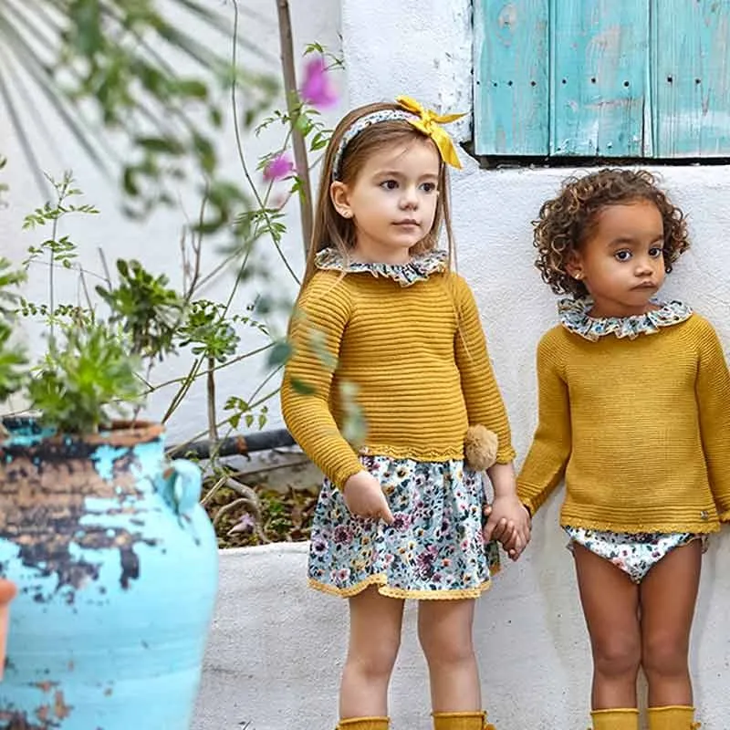 Vestido niña mostaza con estampado flores de Juliana