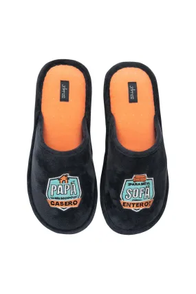 Zapatillas T 40-43 - Papá en modo casero. ¡Para mí el sofá entero!